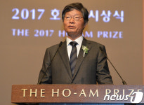 장진 경희대 교수