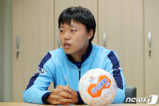 화성FC 김동석 "피앙세와 두 아버지 있기에… 나의 축구는 행복하다"