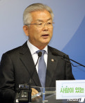 한국영화산업 발전계획 발표하는 김용삼 문체부 1차관