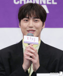 이태환, 톱스타 역할이 어려웠어요