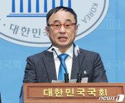 코미디언 서승만, 민주 비례 출마 선언…"개그보다 웃긴 현실에 절박함"