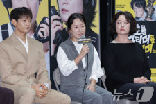 인사말하는 배우 김가영