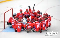 승리 다짐하는 한국 아이스슬레지하키 팀