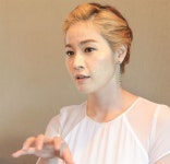 사랑스러움을 넘어선 아름다운 배우