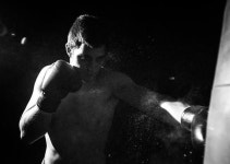 UFC 출신 이종격투기 선수, 후배 상습 폭행으로 경찰 입건