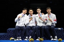 펜벤저스·원우영 눈물·F4…남자 사브르 2연패에 화제 키워드 된 펜싱