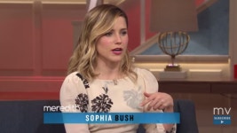 美 배우 소피아 부시, 네팔 지진서 사망한 전 남자친구 애도