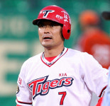 KBO, 이종범 경고 "프로야구선수의 품위를 손상"
