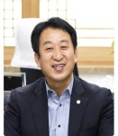 순천시의회 허유인 의장·이영란 의원 전국시군의장協 ‘지방의정봉사상’ 수상