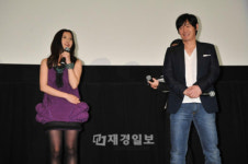 유키사다 이사오감독, 배우 설경구와 작업 믿어지지 않는다!!!