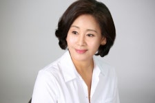 홍여진, 디모스트엔터와 전속계약 “초심 돌아갈 것”(공식)