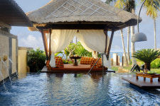 발리 누사두아 지진피해 없어 관광객 지속