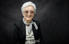 20회 BIFF | 33년만의 화려한 외출, 오리지널 <하녀>의 전설적인 배우 이은심