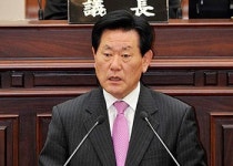 양성언 교육감 "학비 부담 경감, 고교 수업료 동결"