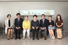 숙명여대, 고 이희재 명예교수 기념 강의실 명명식 개최