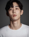 신인배우 양지일,