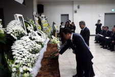 "5년 지나도 그립다"… 故 김명섭 명예회장 향한 애도