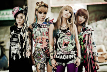 2NE1, 빌보드 재입성… 미니앨범으로 월드앨범 4위 등극