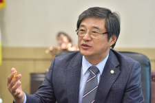 정치자금법 위반 혐의 이흥수 전 인천 동구청장 ‘증거 불충분’ 무죄