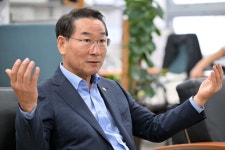 유정복 인천시장, 정무직 인사 논란 직접 입장 표명…"인천발전 위한 인사"