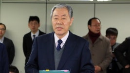 최순실 이틀째 강제 소환…"특검, 변호인 배제 강압 수사"