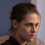 크리스틴 스튜어트, 감독 데뷔작으로 칸 영화제서 화제