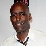 美 인기배우 마이클 제이스… 아내 살해 혐의로 체포