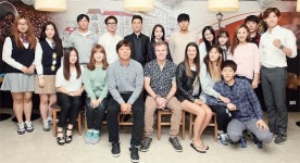 ‘노트르담 드 파리’ 주연 배우와 깜짝 만남