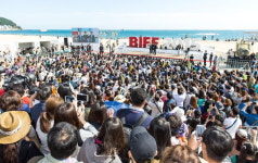 낮보다 더 뜨거운 BIFF의 밤