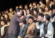 서병수 시장 출판기념회…3000명 몰려 출정식 방불