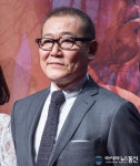 곡성 VIP 시사회, 한국서 포토월 서는 쿠니무라 준