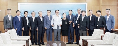 송철호 시장, 울산상의 19대 회장단과 환담