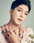 <까사 발렌티나>로 13년 만에 연극 무대 서는 배우 윤희석