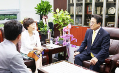 조찬휘 회장, 약사출신 국회의원 4인방과 현안 논의