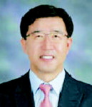 [인물투데이대학교수 출신으로 대학 신입생 입학한 윤석봉씨