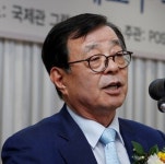 정년 퇴임하며 1억원 기부한 총장