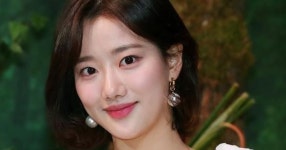 에이프릴 출신 배우 이나연에 대한 뜻밖의 이야기가 전해졌다… 팬이라면 놀랄 소식 (+이유)