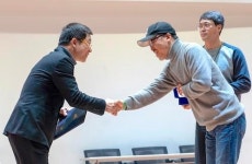 최신규 감독·손오공前회장, 만화가협회로부터 감사패 받아