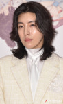 노민우, 日 배우 아야세 하루카와의 열애설에 "사실무근"