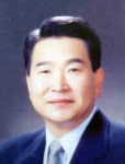 지역 문화 창달 헌신하는 전직 대학교수 뒤늦게 화제