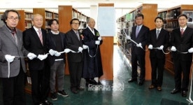 경산 사재동 교수, 충남대에 책 1만권 기증