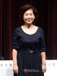 윤소정