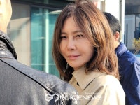 시니어모델 출신 영화배우 최다형, "거미줄...악어와 악어새" 단독 주연