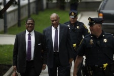 숱한 성폭행 의혹에 결국 법정 선 코미디 스타 ‘빌 코스비’