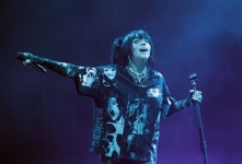 빌리 아일리시, 투렛 증후군 고백