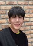 김선호 전액 기부, 연극 출연료로