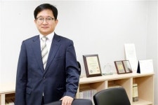 큰 경제사건 많이 맡았던 위현석 부장판사, 변호사로 변신