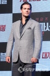 헨리 카빌, 잘생김이 흘러 넘쳐~