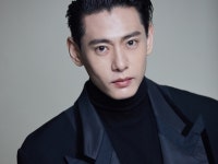 유태오, 배우로 감독으로