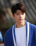 배우 오승윤, 부드러운 눈빛으로 심쿵유발